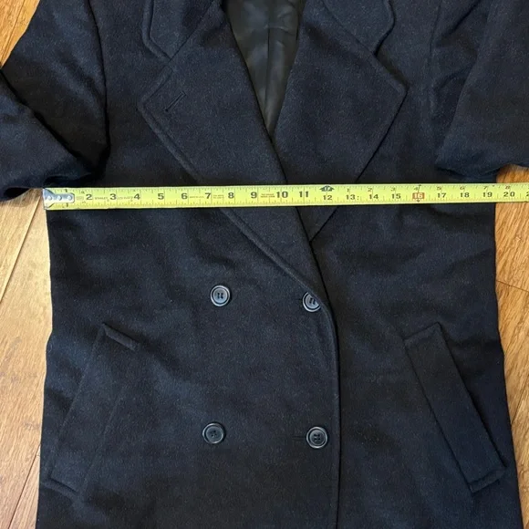 Women's Vintage Liz Claiborne Black 100% Wool Double-Breasted Long Overcoat - Picture 4 of 13